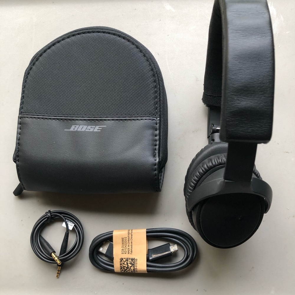 Bose SoundLink® around-ear wireless headphones